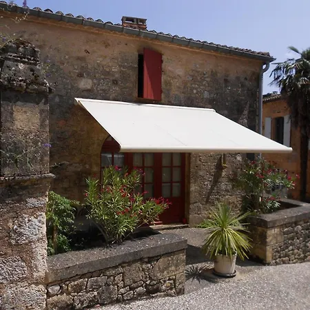 Maison De Charme Avec Terrasse, 3 Chambres, Au Pied Du Chateau De Biron, Proche Monpazier - Fr-1-616-134 Feriehus