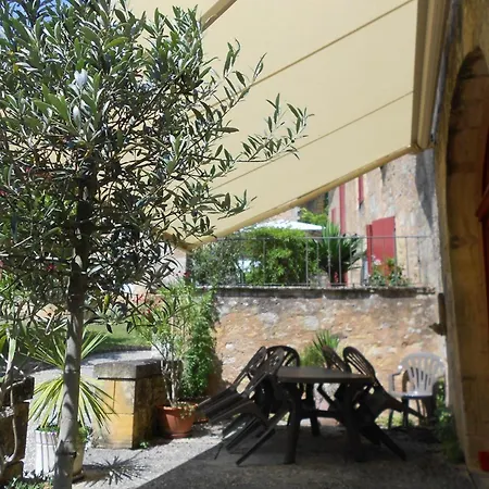 Feriehus Maison De Charme Avec Terrasse, 3 Chambres, Au Pied Du Chateau De Biron, Proche Monpazier - Fr-1-616-134
